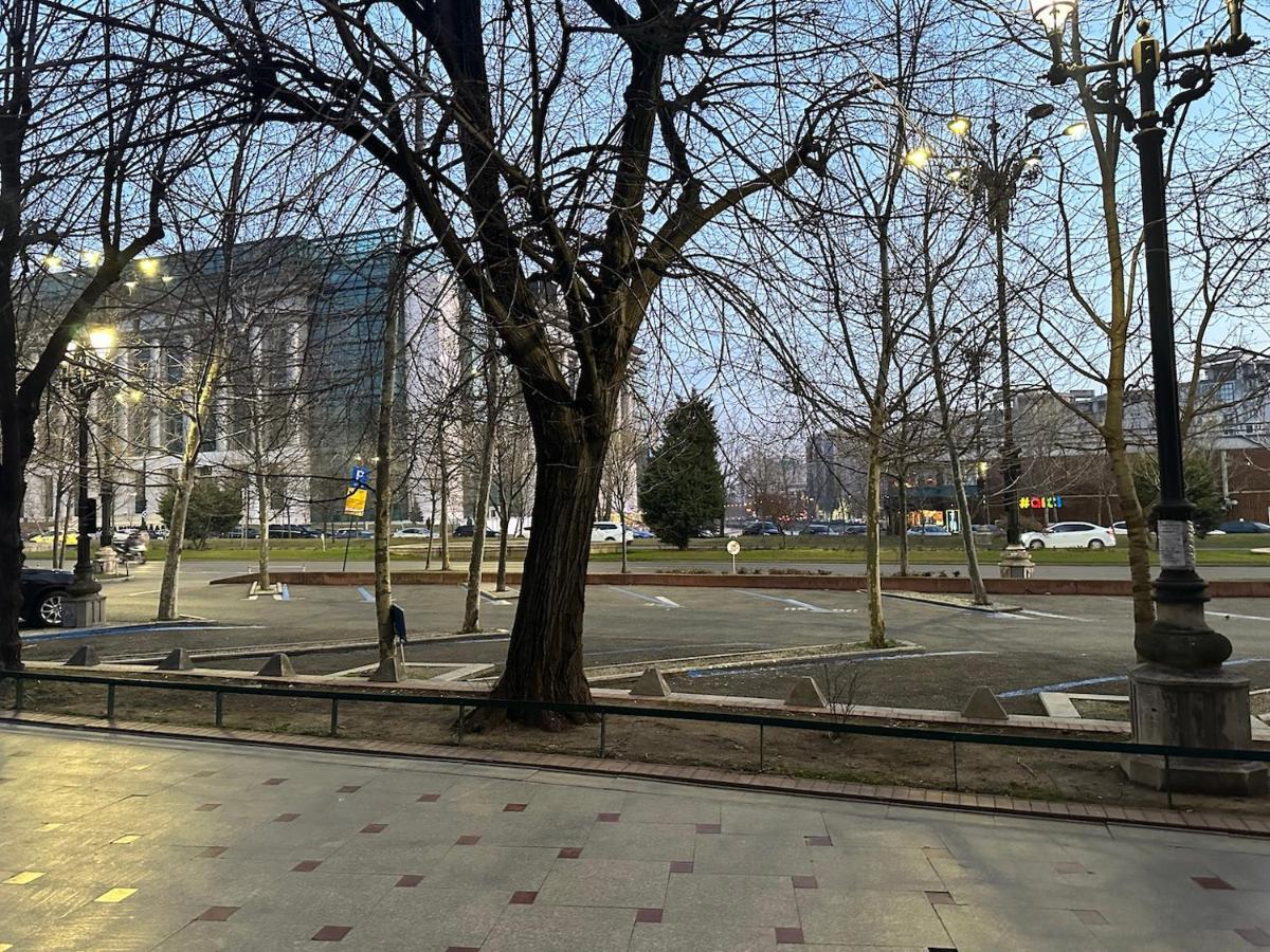 Unirii Lake Tribunal Bucureşti Eksteriør bilde